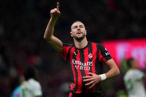 帕夫洛维奇：米兰是世上最伟大的俱乐部之一，我希望继续在这征战